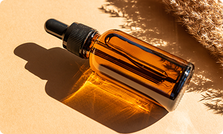 Tendencia de embalaje personalizado liviano: botellas orales con tapa de rosca y contenedores de aceites esenciales de perfume
